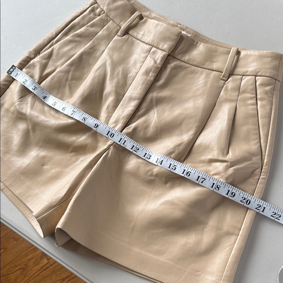 Aritzia Wilfred Flax Beige Effortless 5" Short Vegan Leather High Waisted - Picture 8 of 15